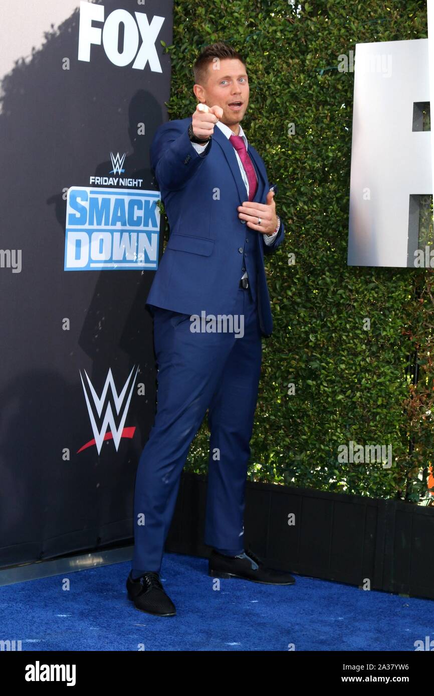 Michael Mizanin, Miz presso gli arrivi per WWE ventesimo anniversario di SmackDown Premiere, STAPLES Center di Los Angeles, CA Ottobre 4, 2019. Foto di: Priscilla concedere/Everett Collection Foto Stock
