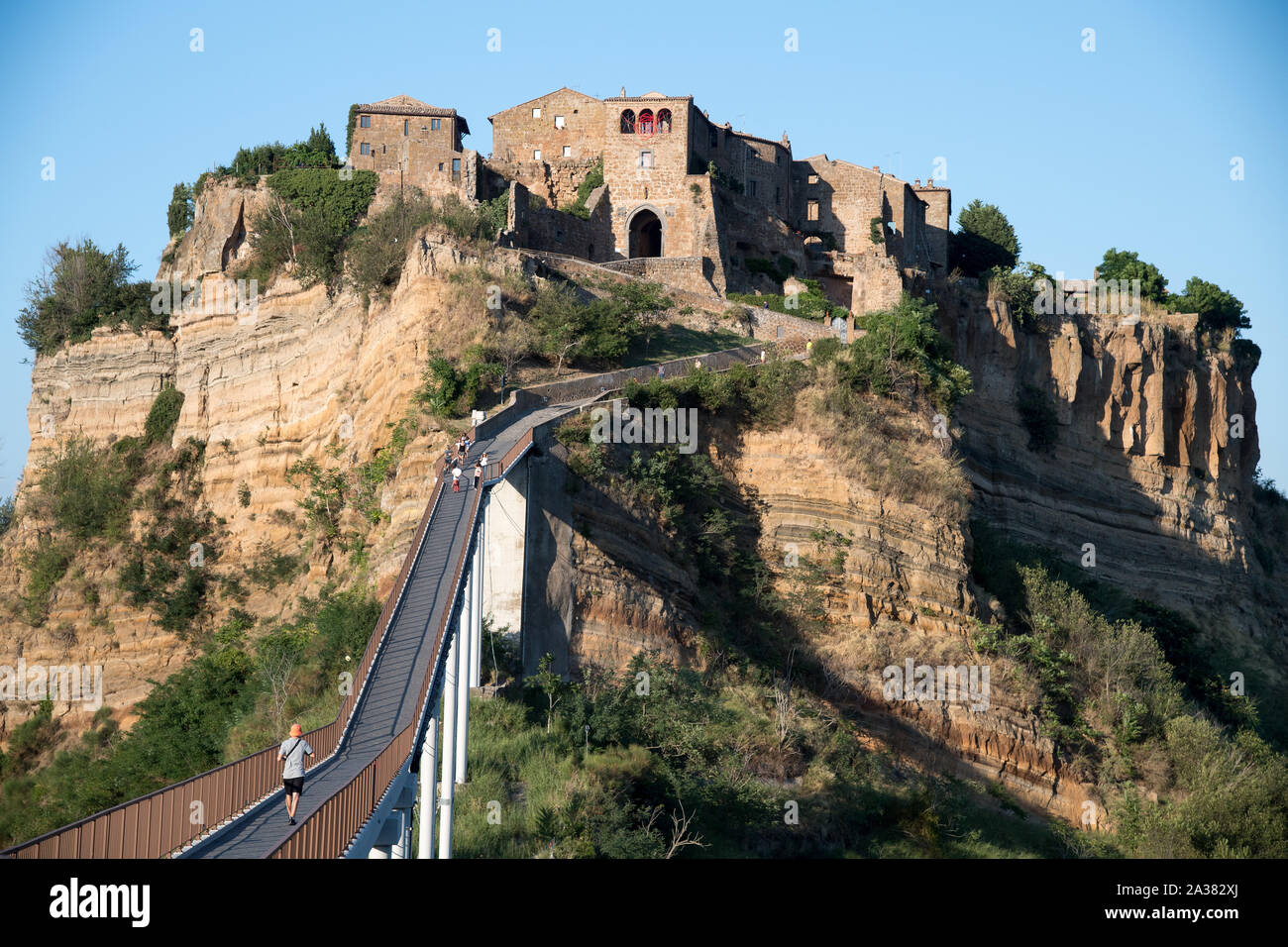 Panorama di Civita di Bagnoregio, Lazio, Italia. 20 agosto 2019, chiamato La citta che muore (la città che muore) © Wojciech Strozyk / Alamy Stock Photo Foto Stock