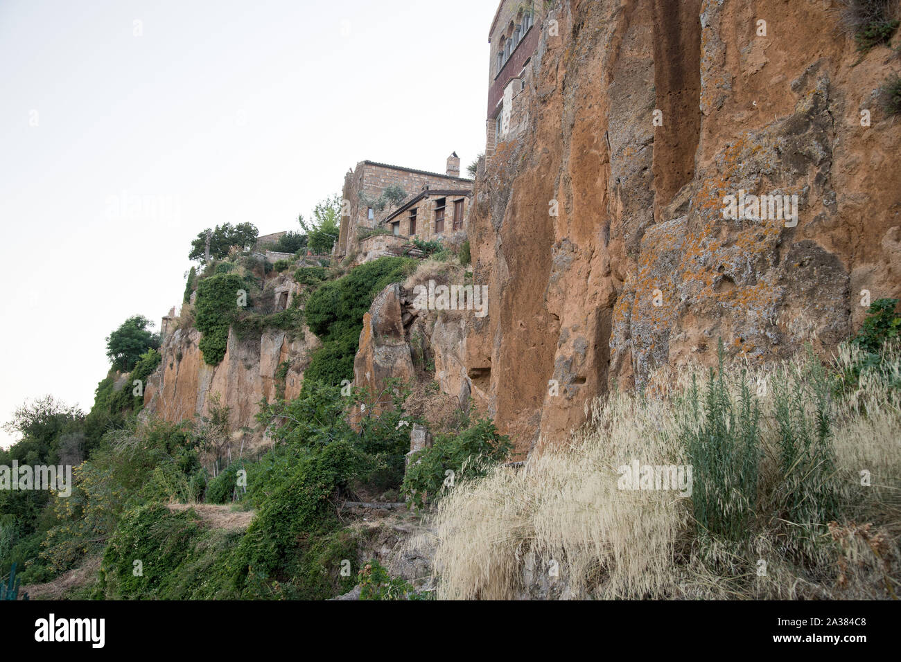 Civita di Bagnoregio, Lazio, Italia. 20 agosto 2019, chiamato La citta che muore (la città che muore) © Wojciech Strozyk / Alamy Stock Photo Foto Stock