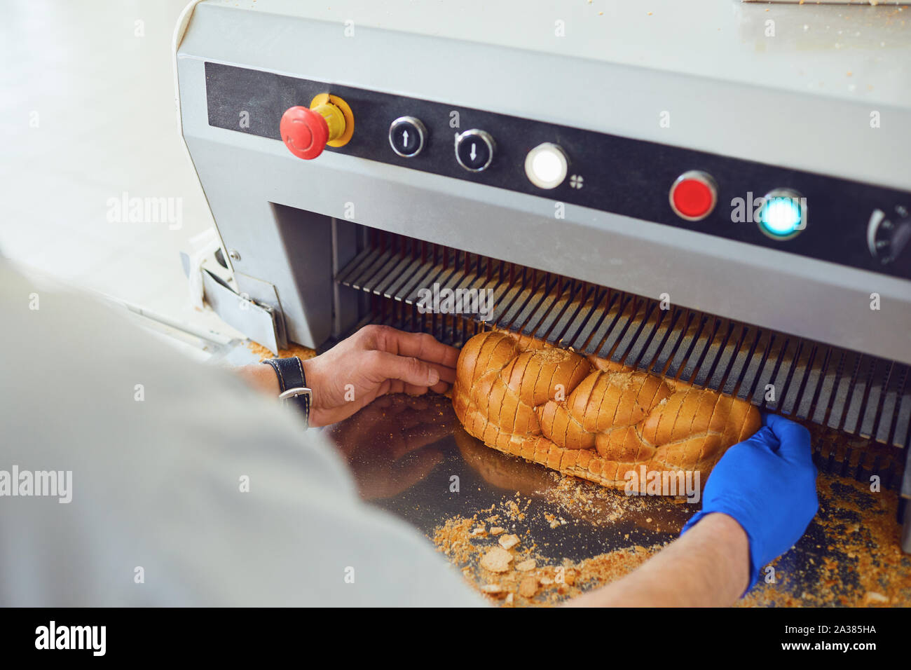 Pane industriale macchina da taglio. Foto Stock