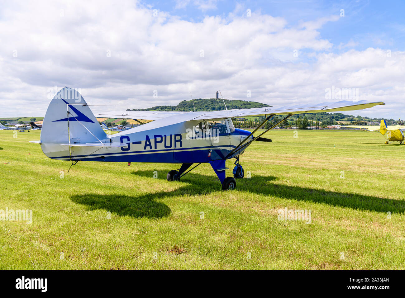 G-APUR 1959 Piper PA-22-160 Tri Pacer Foto Stock