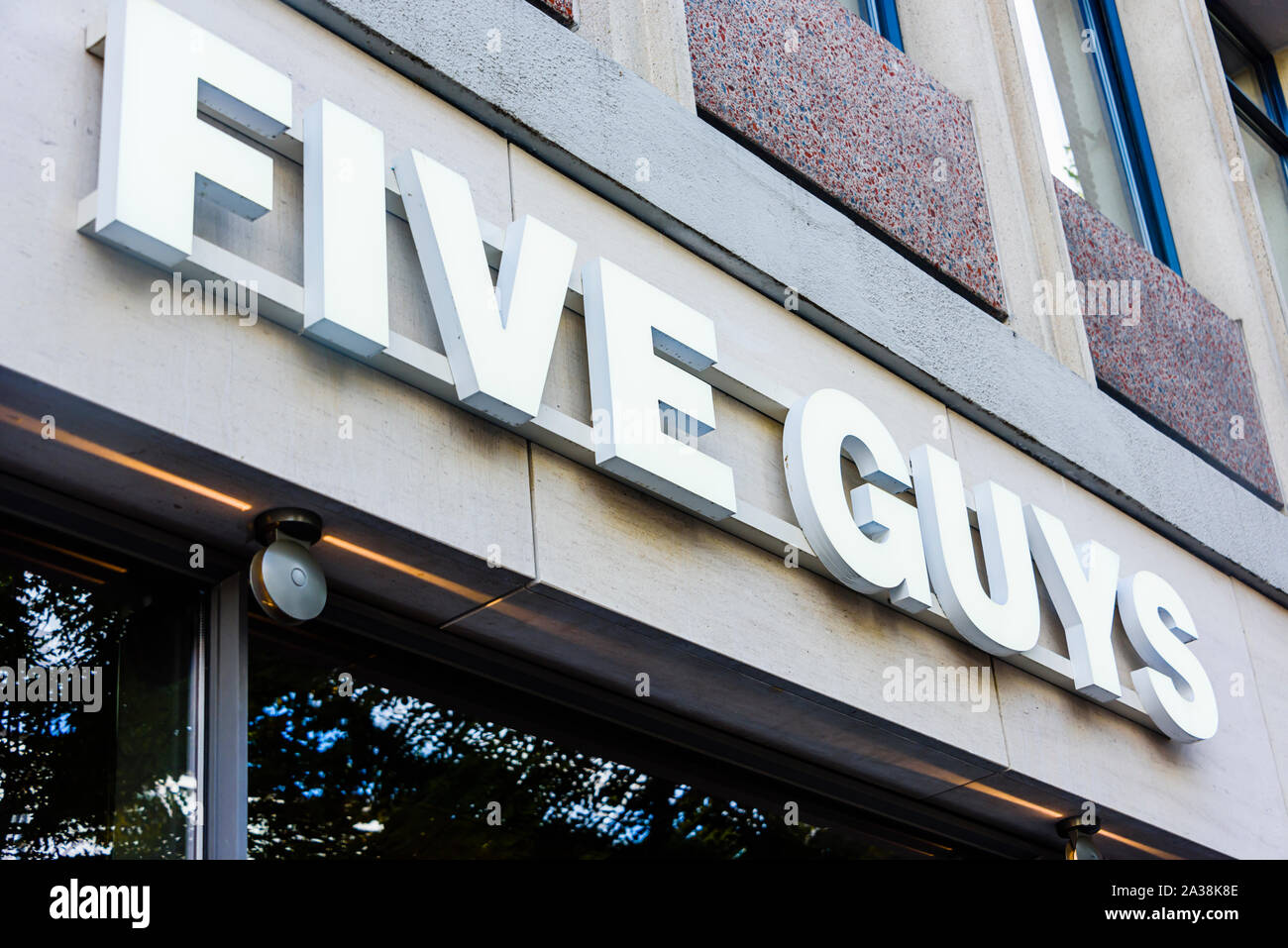 Cinque ragazzi hamburger ristorante, Rotterdam, Paesi Bassi. Foto Stock