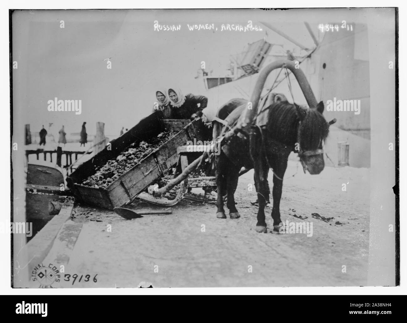 Le donne russe, Arcangelo Foto Stock