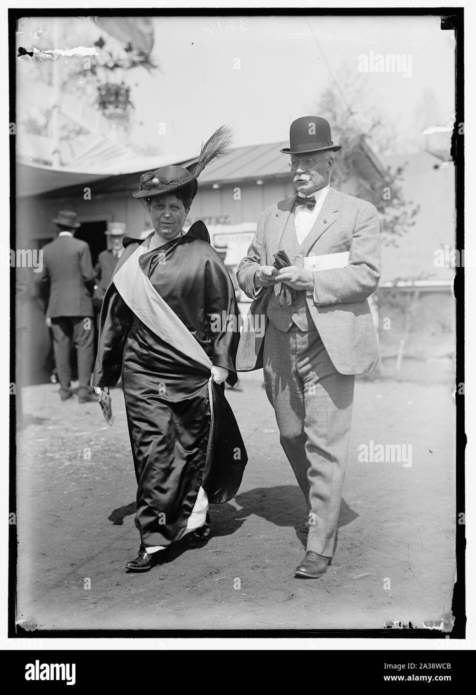 SCOTT, MRS. HUGH L., SCOTT, HUGH L. maggiore generale, U.S.A., CAPO DEL PERSONALE. HORSE SHOW Foto Stock