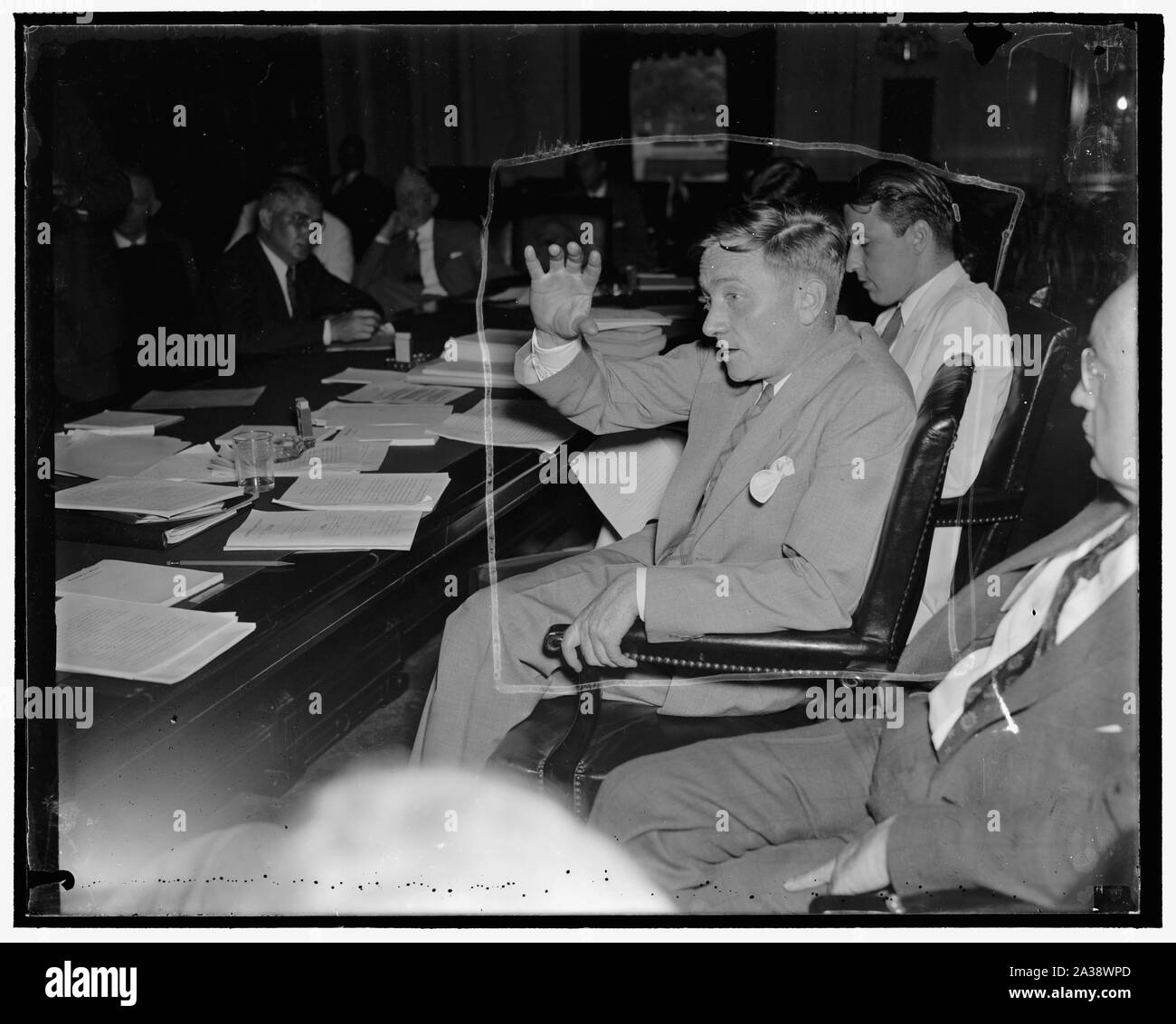 S.E.C. Commisioner Washington, D.C. 9 giugno. William O. Douglas, membro della Securities and Exchange Commission, come apparve prima del Senato Banking e il Comitato valuta, 6/9/37 Foto Stock