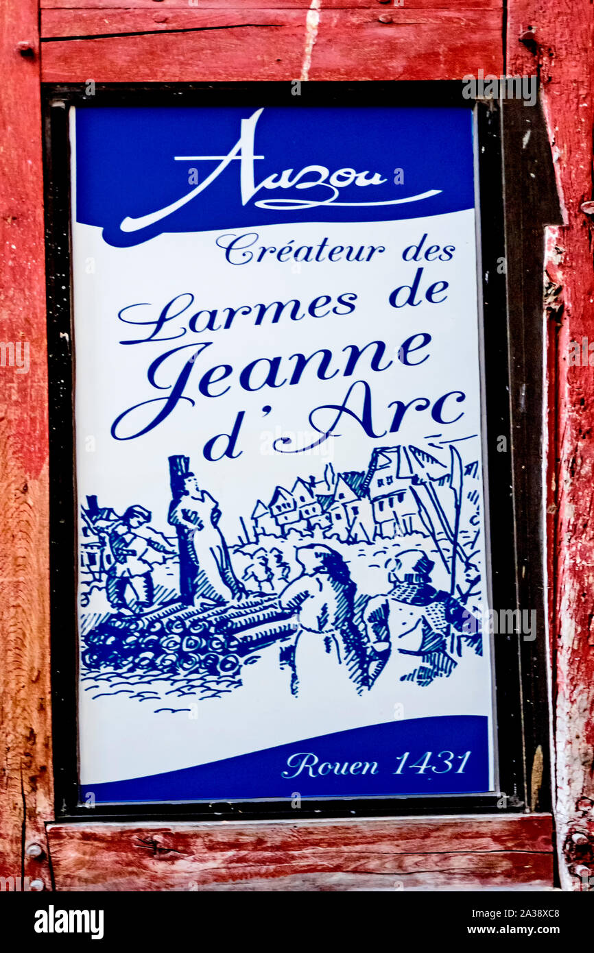 Le lacrime di Jeanne d' Arc - dolci sul display in Rouen; Tränen der Johanna, pralinen a Rouen Foto Stock