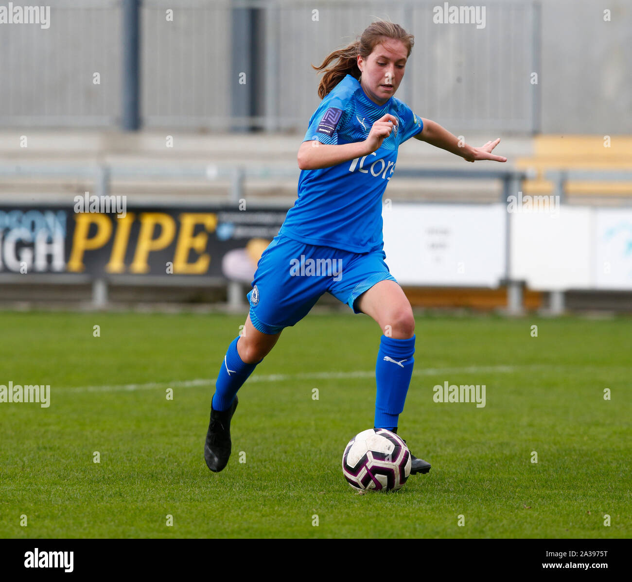 Londra REGNO UNITO. Ottobre 06 Hannah Smith di Billericay Town Ladies durante la donna FA Cup 2° Round Il qualificatore tra Dartford FC donne e Bill Foto Stock