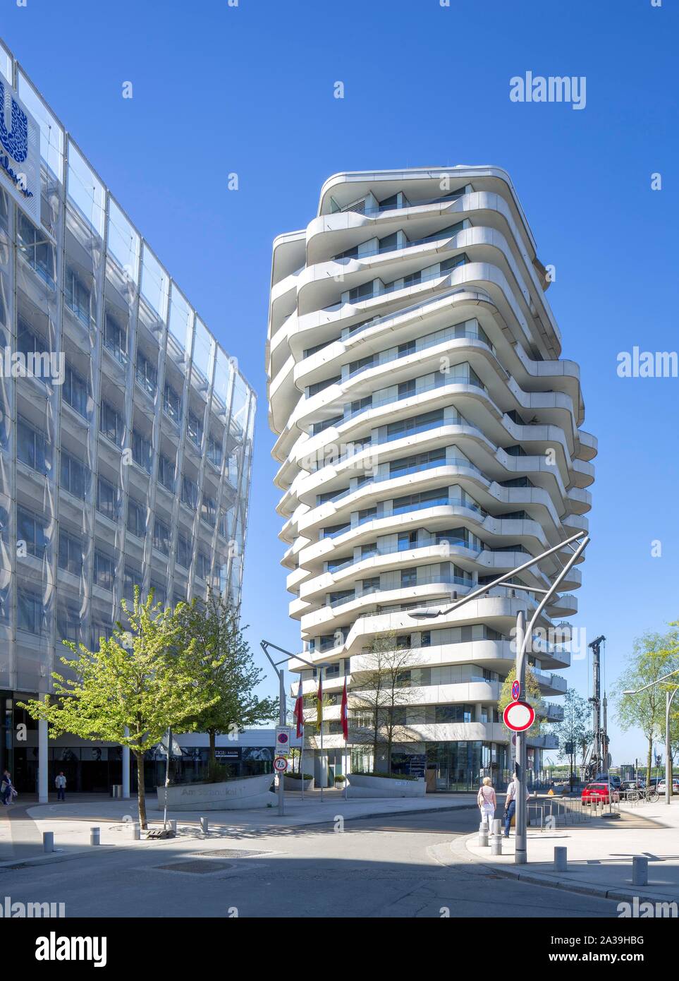 Torre residenziale Marco Polo Tower, Behnisch Architects, Hafencity di Amburgo, Germania Foto Stock