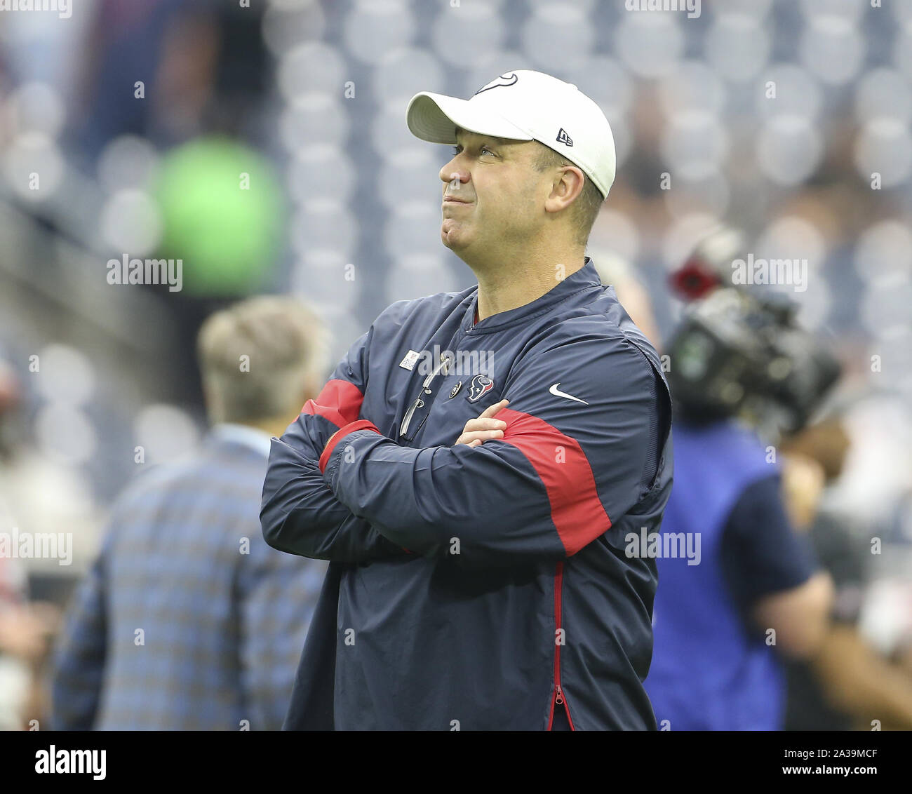 Houston, Texas, Stati Uniti d'America. 6 Ottobre, 2019. Houston Texans head coach Bill O'Brien prima di iniziare un gioco di NFL tra Houston Texans e i falchi di Atlanta a NRG Stadium di Houston, in Texas, il 6 ottobre 2019. Credito: Scott Coleman/ZUMA filo/Alamy Live News Foto Stock