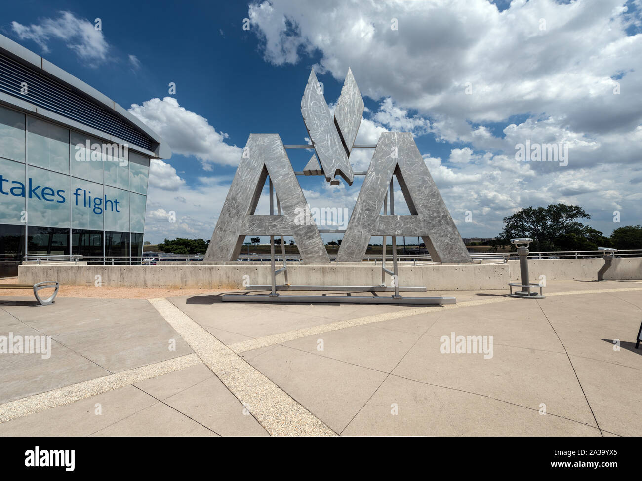 Scena al di fuori della American Airlines C.R. Museo Smith sul campus della American Airlines volo Academy, all'estremità sud dell'Aeroporto Internazionale Fort Worth di Dallas vicino la sede mondiale di American Airlines Foto Stock