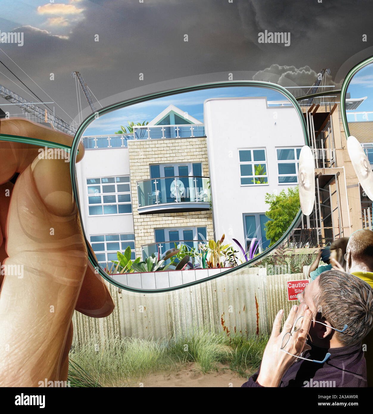 Uomo che guarda attraverso gli occhiali e immaginando nuovo edificio sul sito in costruzione Foto Stock