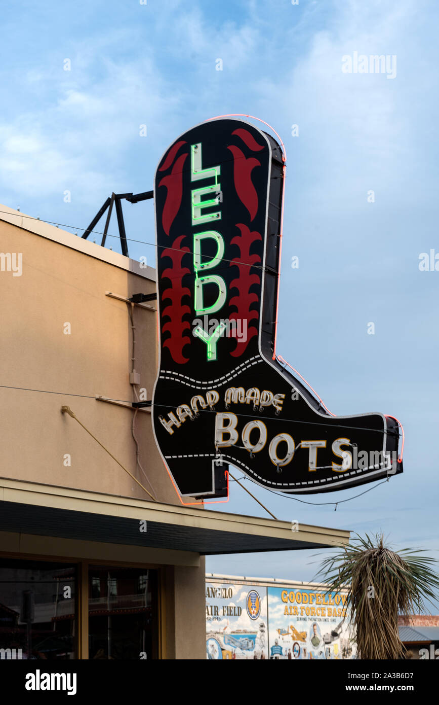 Segno per Leddy stivali fatti a mano in San Angelo, la sede di Tom Green County, Texas Foto Stock