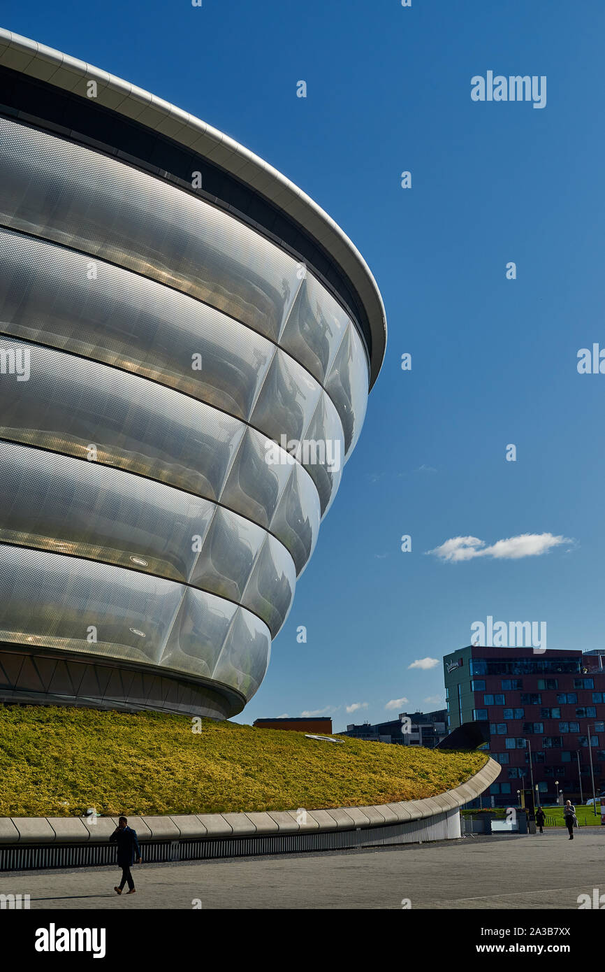 Dettagli della facciata del SSE idro, un multi-purpose indoor arena si trova all'interno dell'evento scozzese Campus a Glasgow, Scozia Foto Stock
