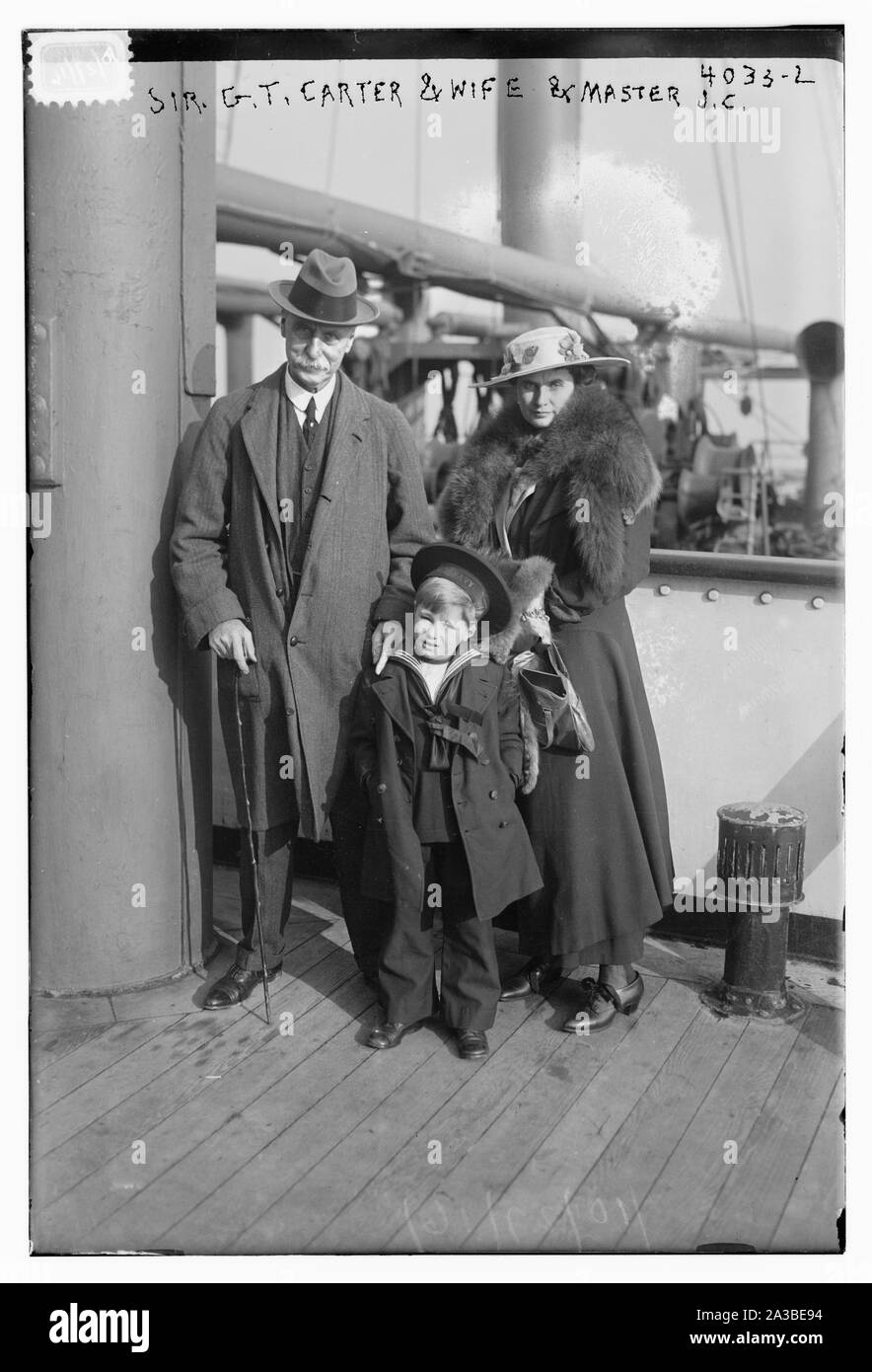 Sir G.T. Carter & moglie & Master J.C. Foto Stock