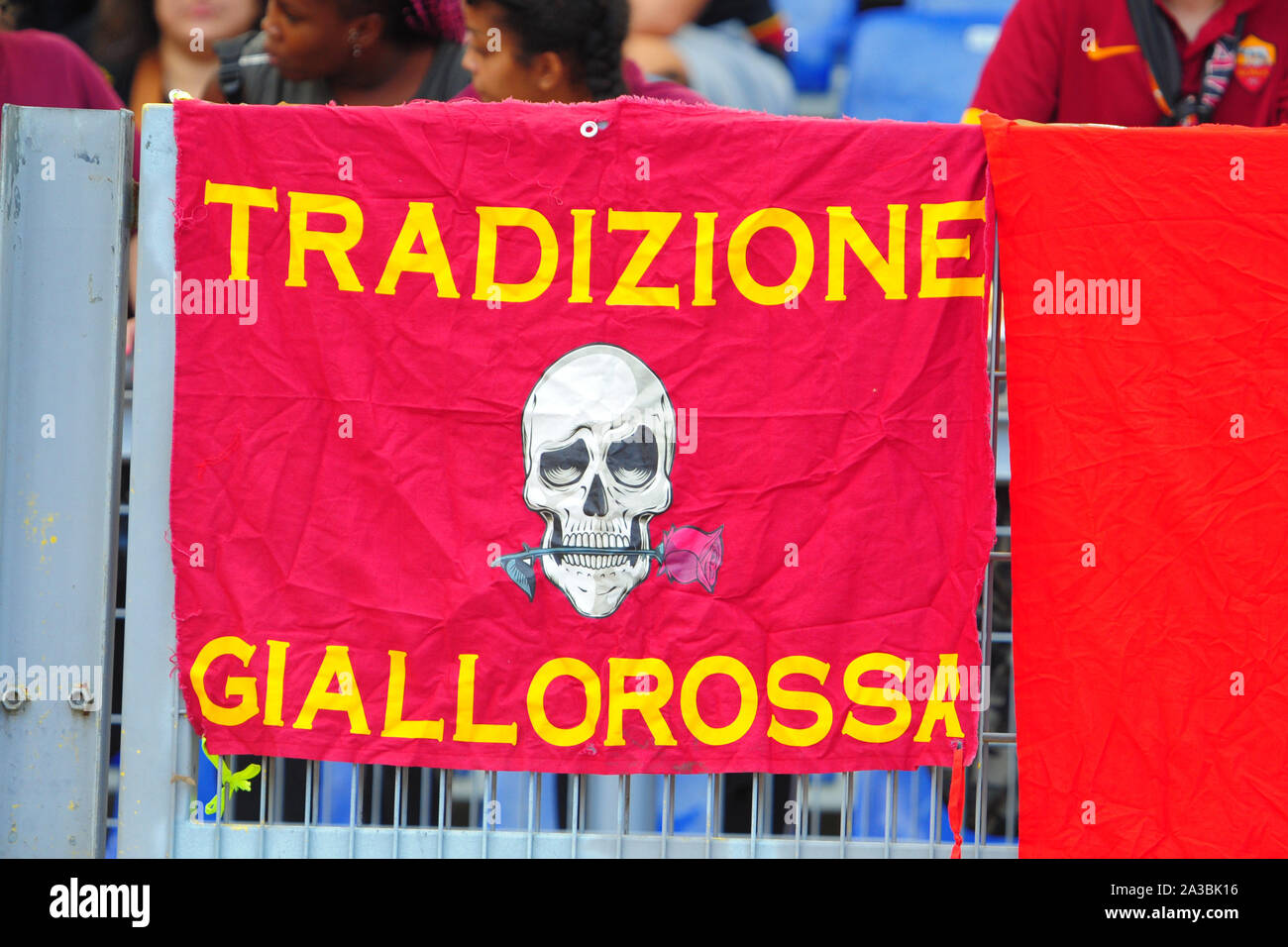 Ventole roma durante Roma vs Cagliari , Roma, Italia, 06 ott 2019, Calcio Calcio italiano di Serie A del campionato Gli uomini Foto Stock