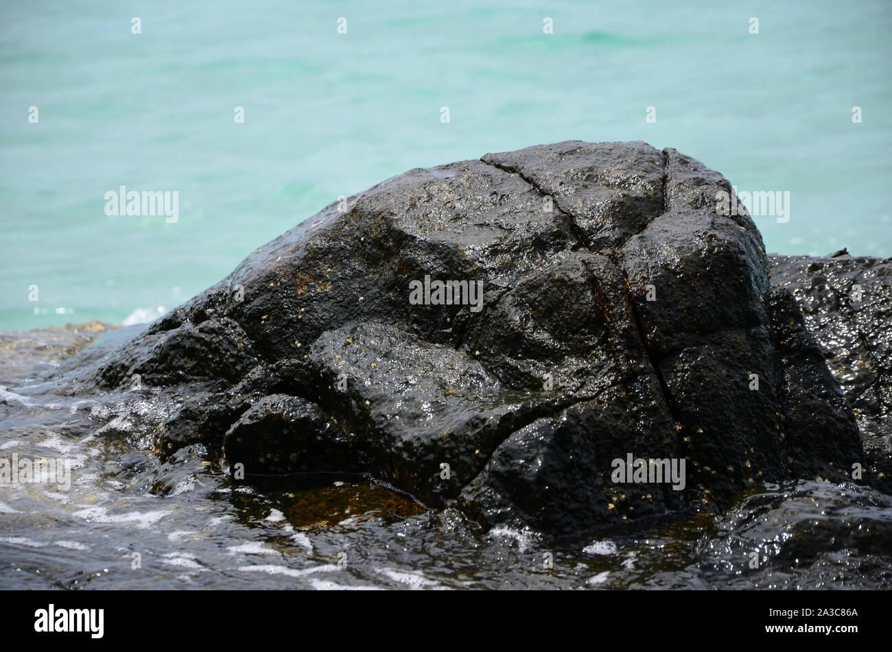 La vista del mare e della spiaggia - clima tropicale e acqua cristallina Foto Stock