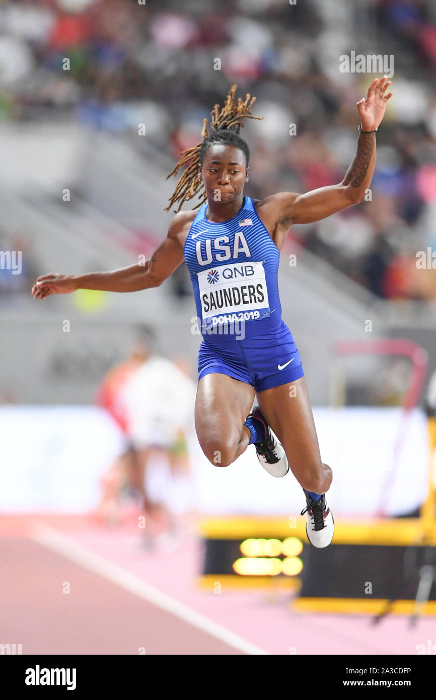 Salto in lungo femminile finale immagini e fotografie stock ad alta