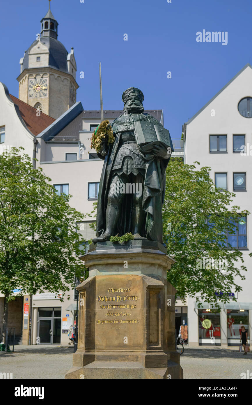 Hanfried, Bronzestandbild Kurfürst und Universitätsgründer, Johann Friedrich der Großmütige, Markt, Jena, Thüringen, Deutschland Foto Stock
