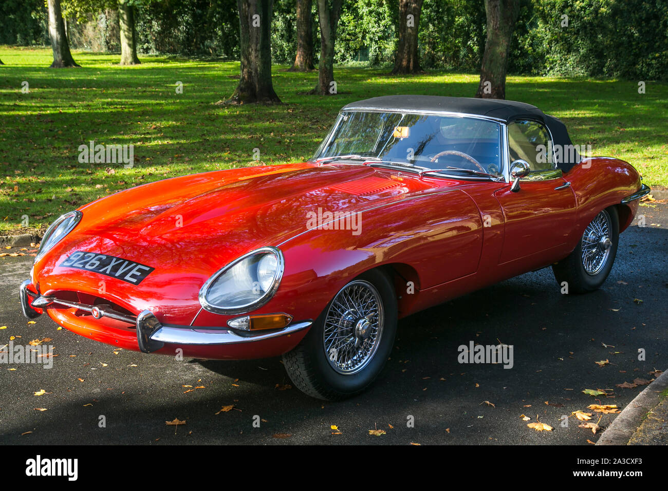 Jaguar E-Type a Bicester patrimonio, Scramble domenica il 6 ottobre 2019 Foto Stock