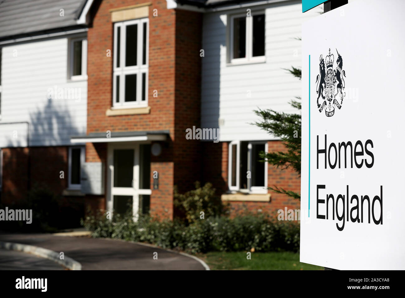 Viste generali di un Case in Inghilterra lo sviluppo di alloggiamento in Hawyards Heath, East Sussex, Regno Unito. Foto Stock