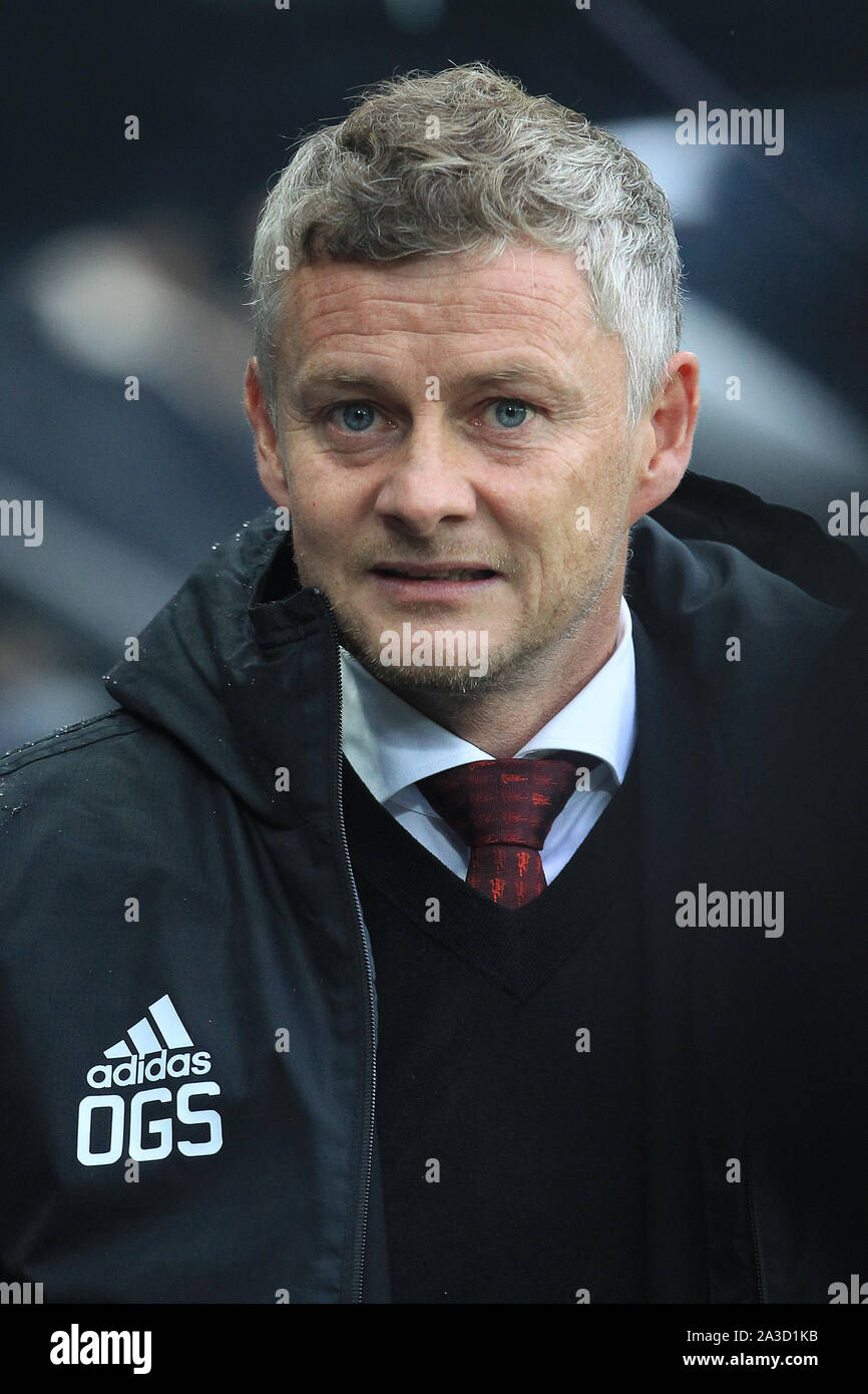 NEWCASTLE UPON TYNE, 6 ottobre Manchester United manager Ole Gunnar Solskjaer durante il match di Premier League tra Newcastle United e il Manchester United presso il St James Park, Newcastle domenica 6 ottobre 2019. (Credit: Mark Fletcher | MI News) Foto Stock