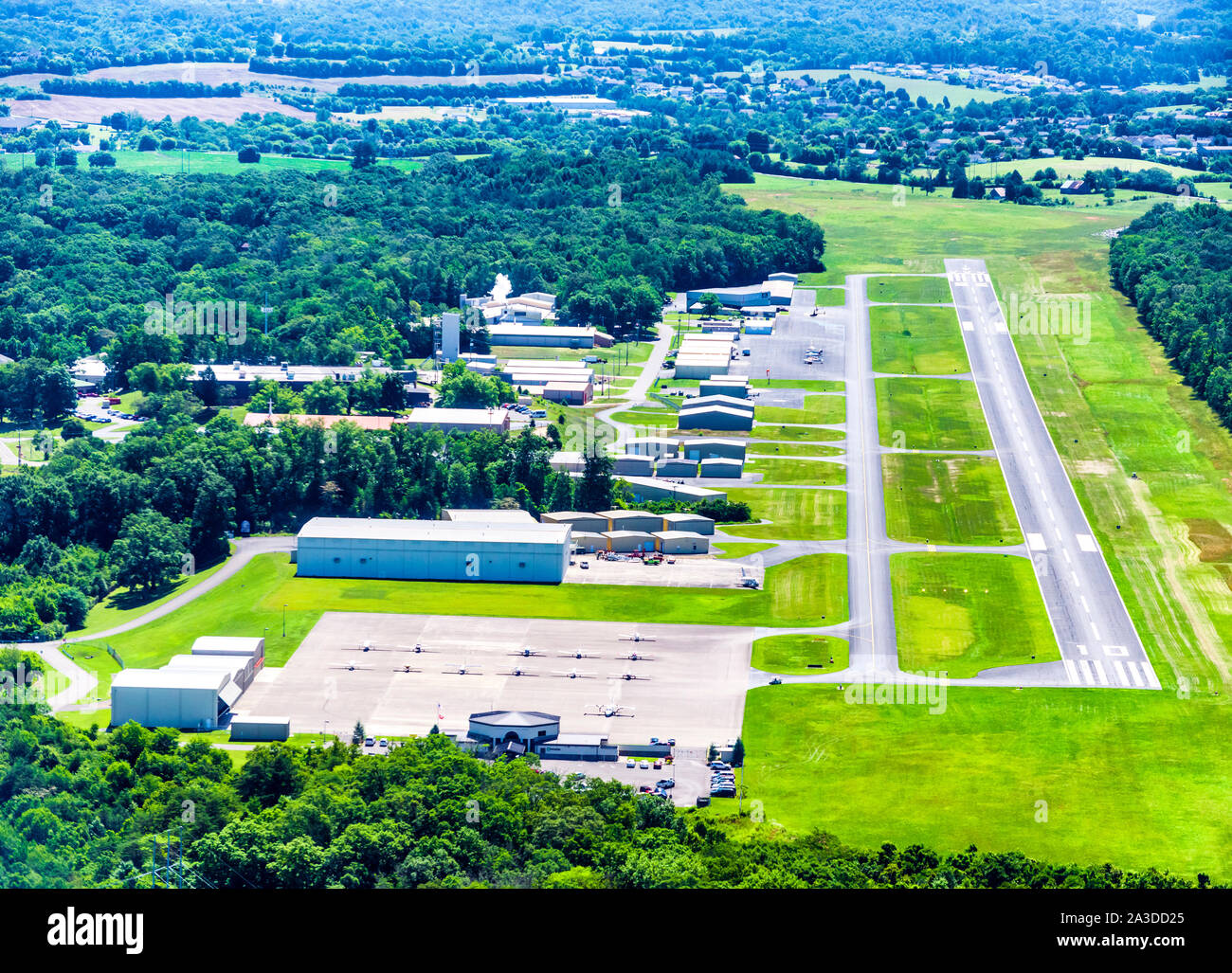 Sevierville, Tennessee, Stati Uniti - Giugno 14, 2019: Orizzontale vista aerea del Gatlinburg Pigeon Forge Aeroporto in Sevierville, Tennessee. Foto Stock