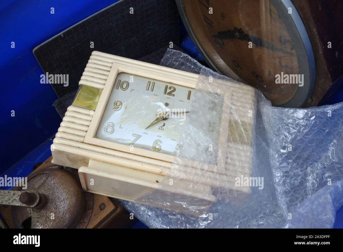 Orologio retrò al Braderie di Lille 2019, Lille Francia Europa Foto Stock