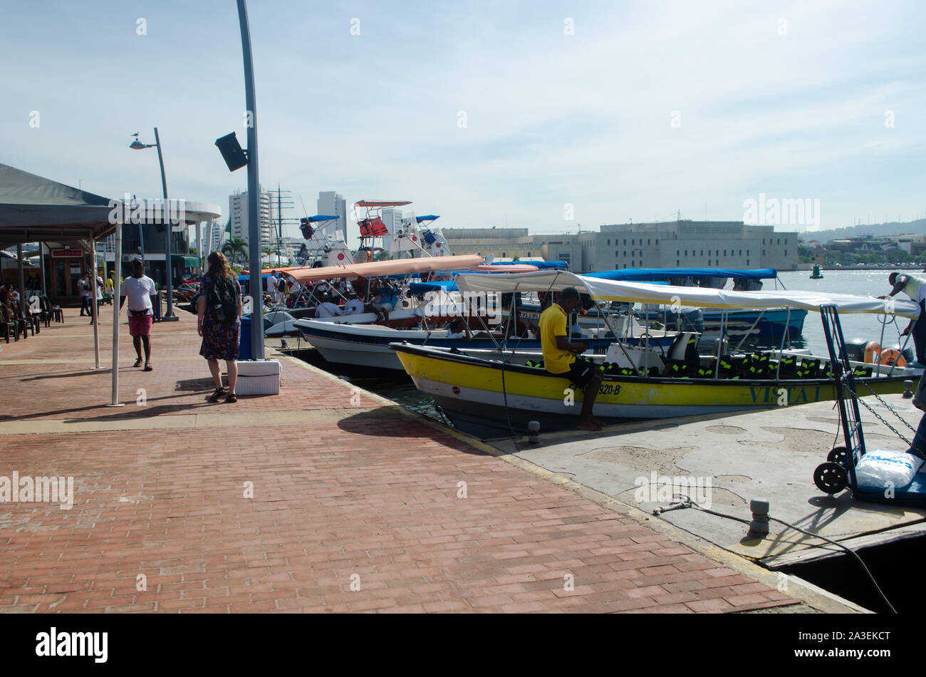 Porto turistico sulla Bahia de las Ánimas a Cartagena, il sito di partenza per le imbarcazioni turistiche a Playa Blanca e le Isole del Rosario Foto Stock