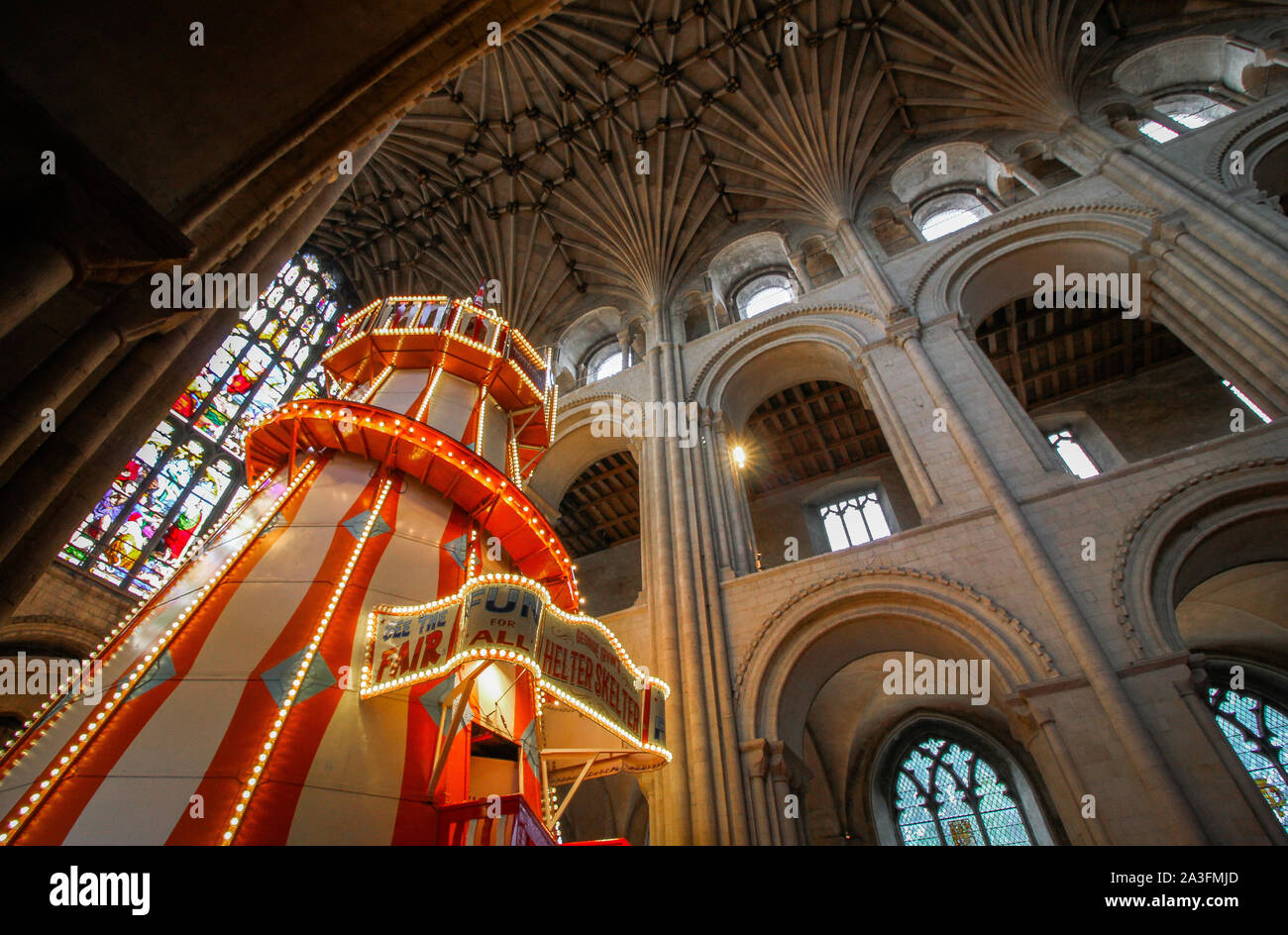 Helter Skelter all'interno di Norwich Cathedral Foto Stock