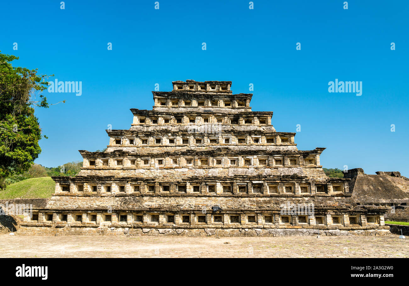 Piramide delle Nicchie di El Tajin, un pre-colombiano sito archeologico nel sud del Messico Foto Stock