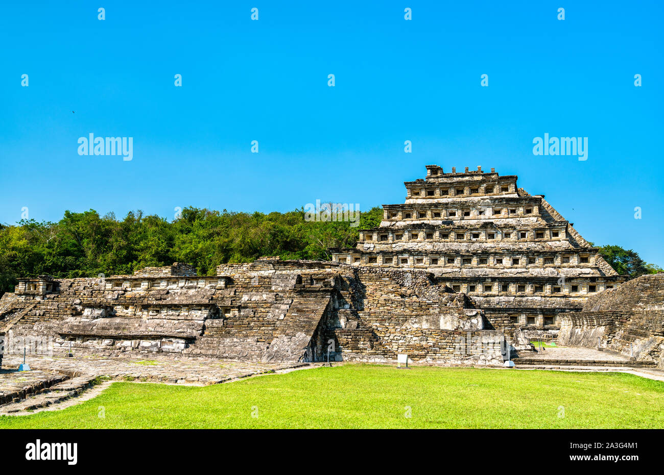 Piramide delle Nicchie di El Tajin, un pre-colombiano sito archeologico nel sud del Messico Foto Stock