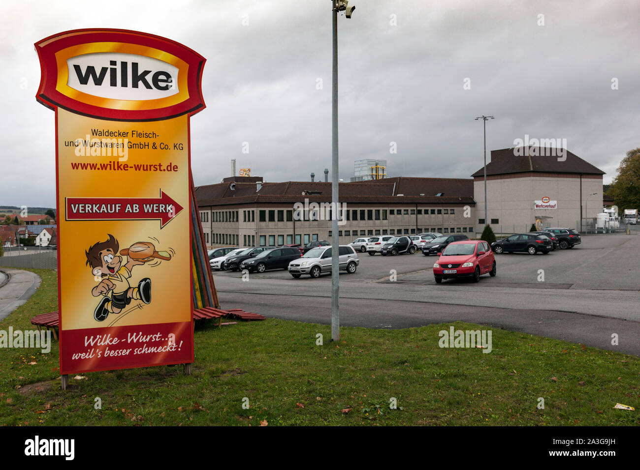 Wilke Waldecker Fleisch- und Wurstwaren GmbH & Co. KG, ispezione degli alimenti del distretto Waldeck-Frankenberg (Nord Hesse) ha chiuso la fabbrica. Foto Stock