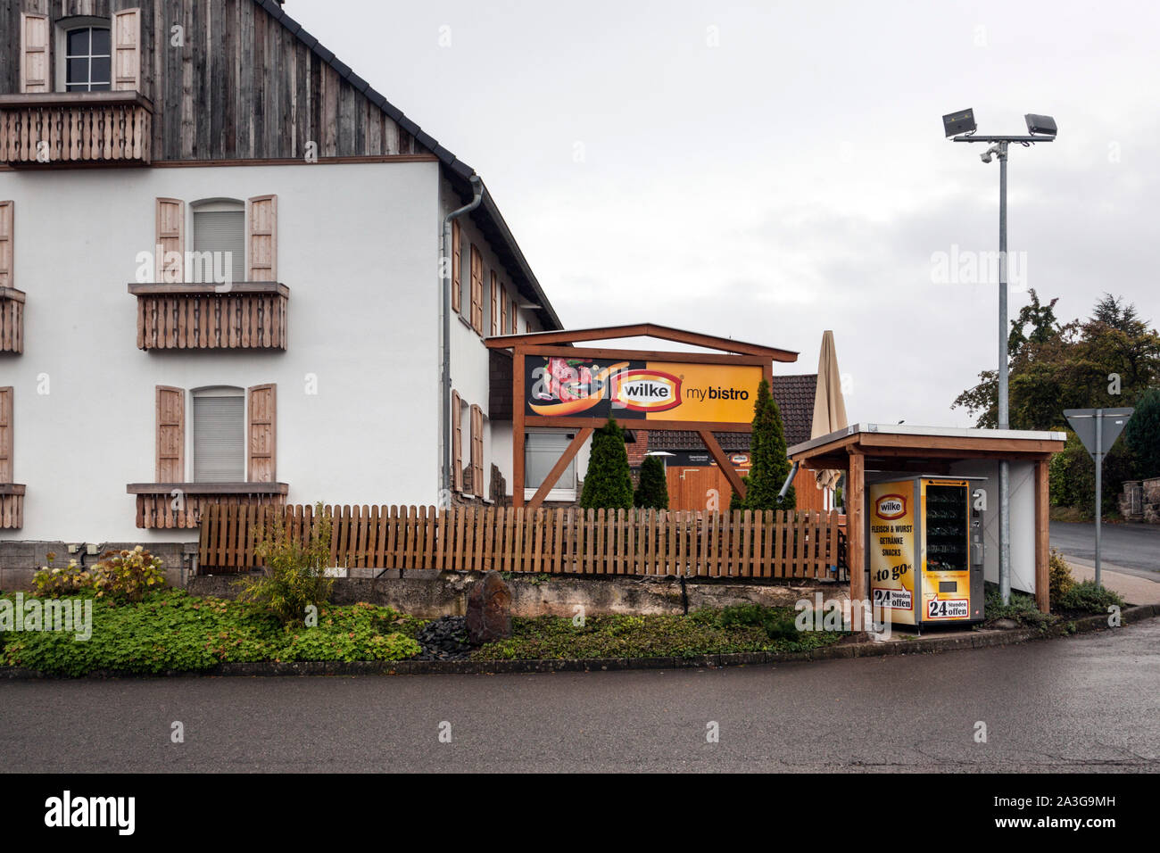Wilke Waldecker Fleisch- und Wurstwaren GmbH & Co. KG, ispezione degli alimenti del distretto Waldeck-Frankenberg (Nord Hesse) ha chiuso la fabbrica. Foto Stock