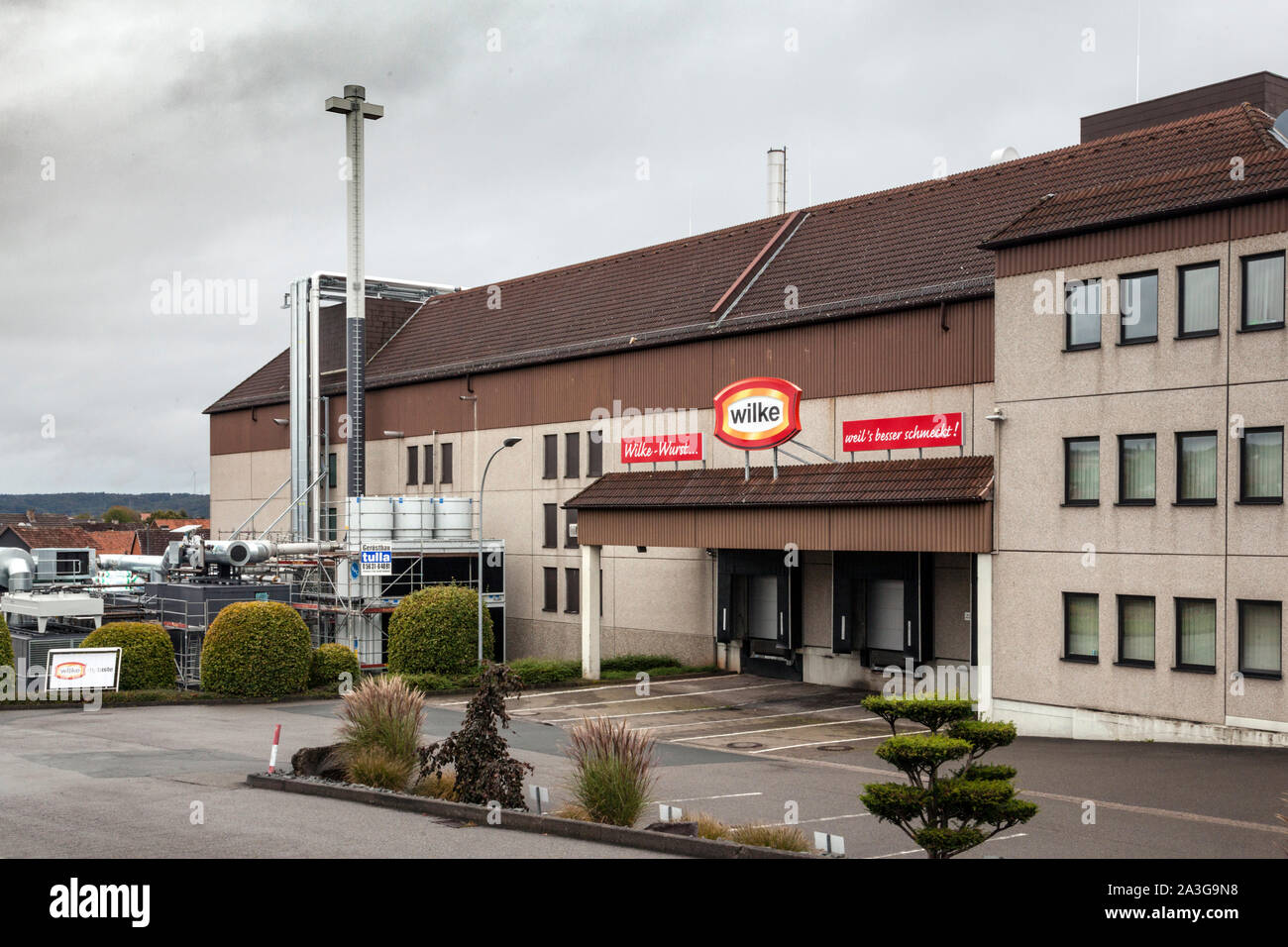 Wilke Waldecker Fleisch- und Wurstwaren GmbH & Co. KG, ispezione degli alimenti del distretto Waldeck-Frankenberg (Nord Hesse) ha chiuso la fabbrica. Foto Stock