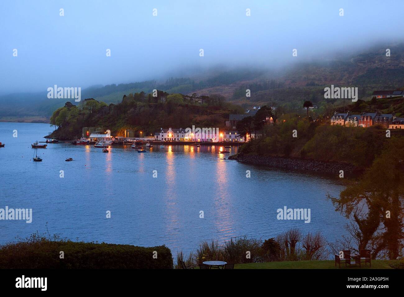Regno Unito, Scozia, altopiani, Ebridi, Isola di Skye, del porto di pesca di Portree Foto Stock