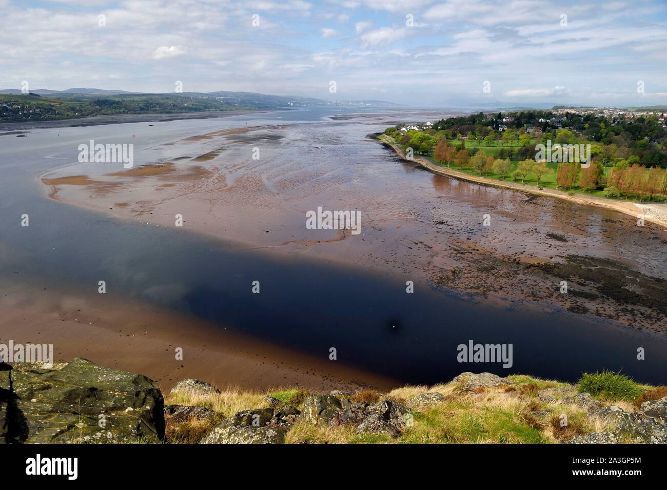 Regno Unito, Scozia, Highland, Dumbarton, fiume Clyde a bassa marea visto da Dumbarton Castle Foto Stock