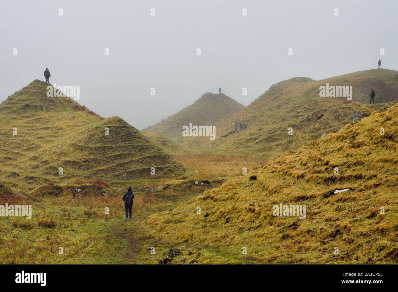Regno Unito, Scozia, altopiani, Ebridi, Isola di Skye, Uig, il Fairy Glen sul lato ovest di Trotternish a Balnacnoc Foto Stock