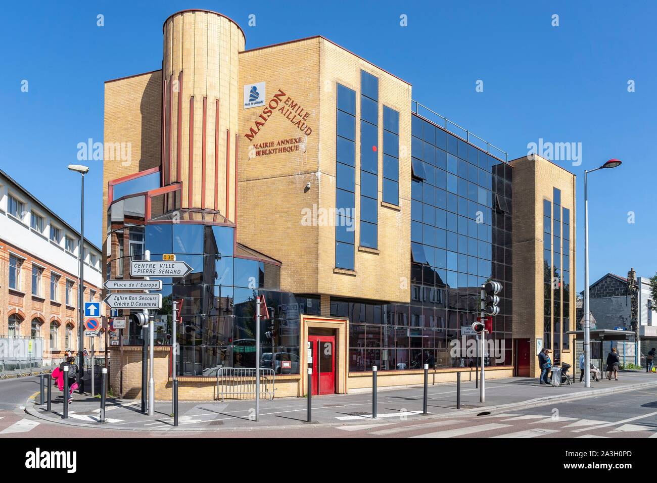 Francia, Seine Saint Denis, Bobigny, Maison Emile Aillaud, Avenue Edouard Vaillant Foto Stock