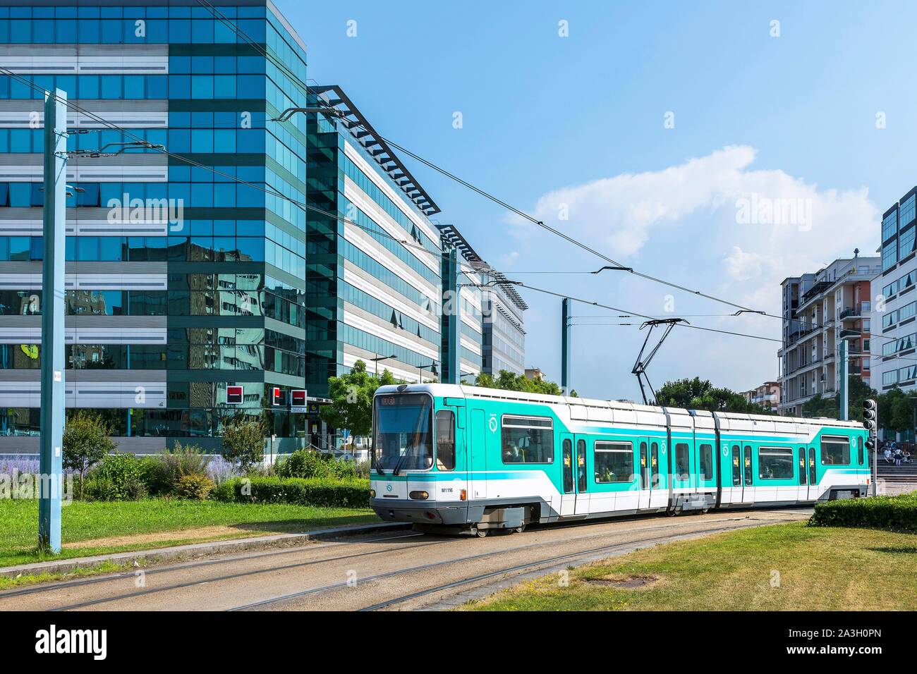 Francia, Seine Saint Denis, Bobigny, TRAM, Promenade Jean Rostand Foto Stock