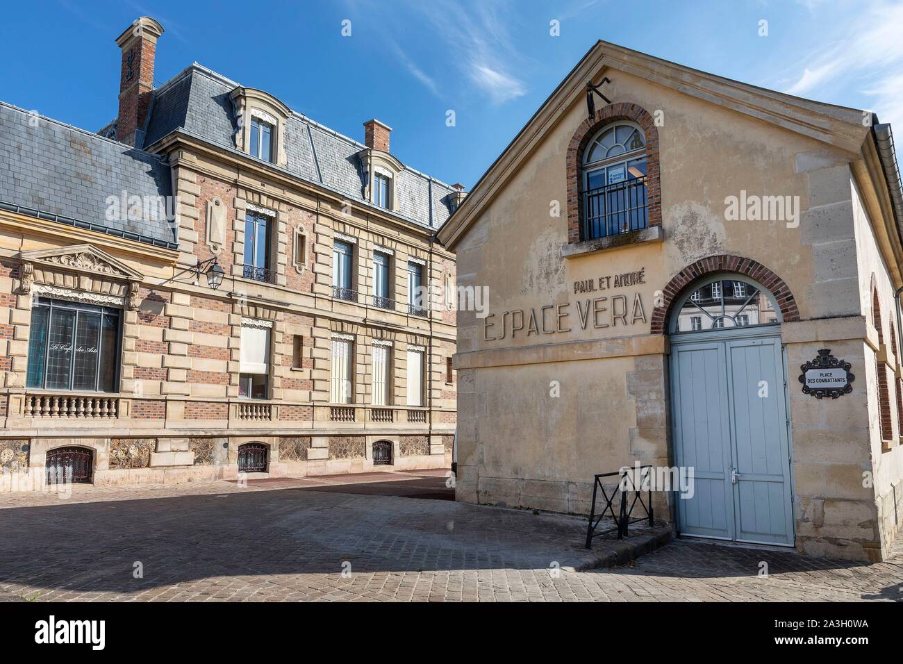 Francia, Yvelines, Saint Germain en Laye, Paolo e Andr? Vera zona, Place des Combattants Foto Stock