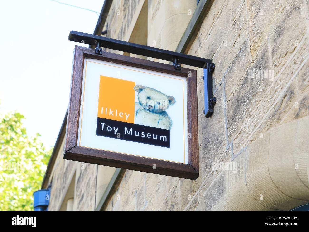 Ilkley Toy Museum su Whitton Croft Road, di alloggiamento di una collezione privata di giocattoli risalente 350BC ai tempi moderni, nel West Yorkshire, Regno Unito Foto Stock