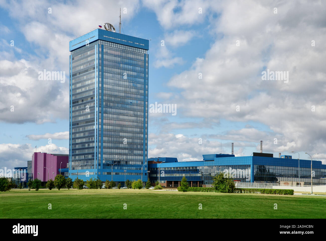 Togliatti, Russia. Settembre 10, 2017. AvtoVAZ quartier generale. AvtoVAZ - produttore di automobili in Russia. Foto Stock