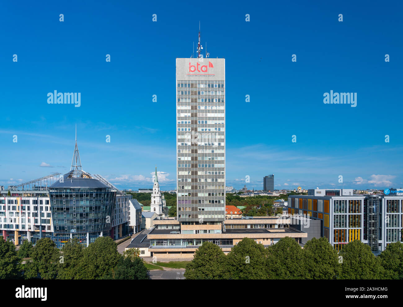 Il BTA Vienna Insurance Group edificio sulla skyline di Riga, Lettonia. Foto Stock