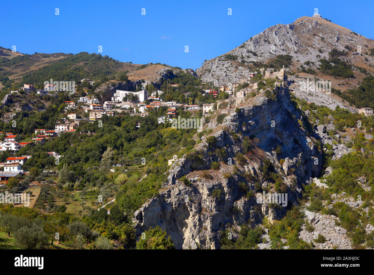 A Pescosansonesco Vecchio nella regione Abruzzo d'Italia. Foto Stock