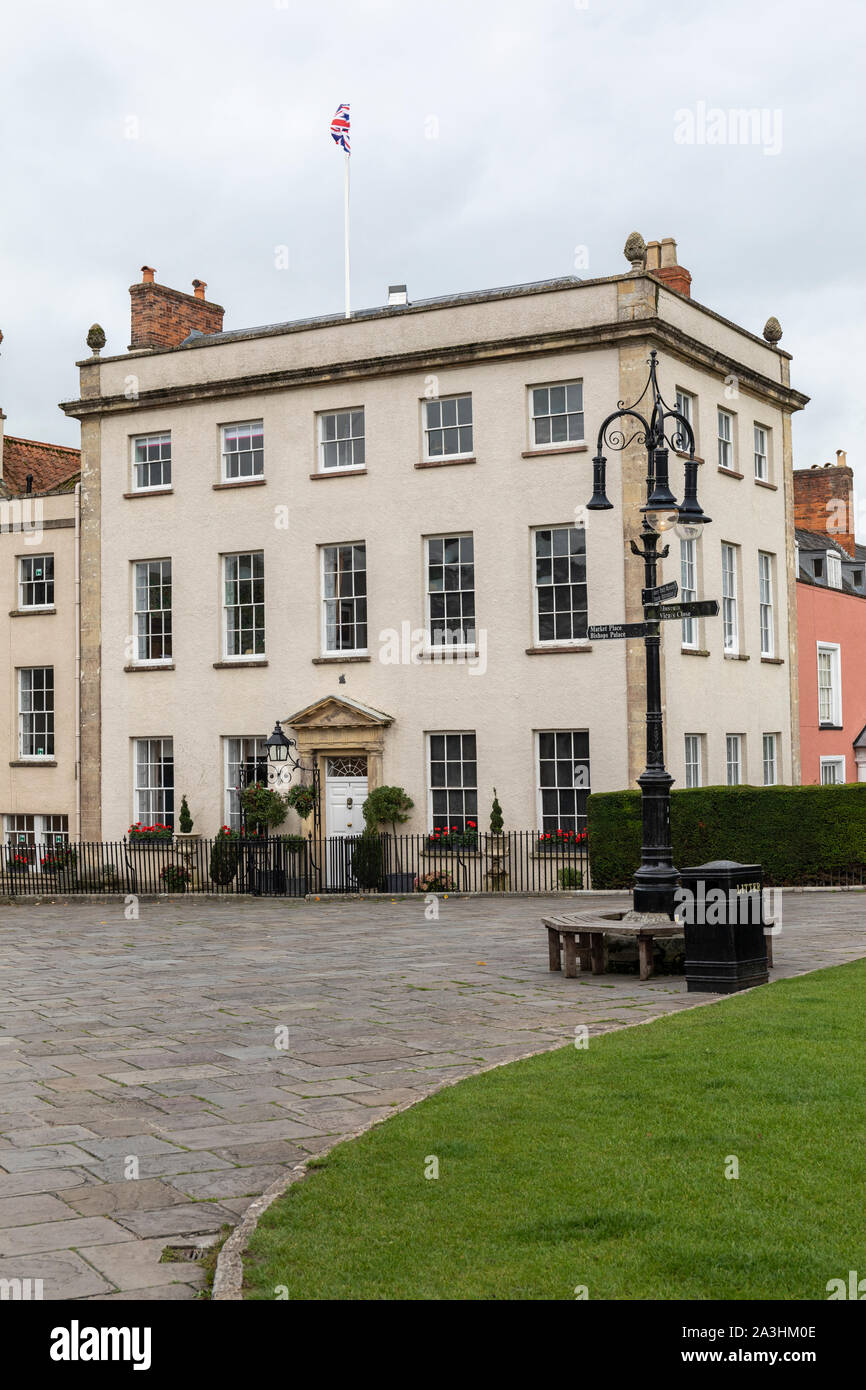 No 1 Cathedral Green una residenza di grado georgiano II a Wells Somerset, Inghilterra, Regno Unito Foto Stock