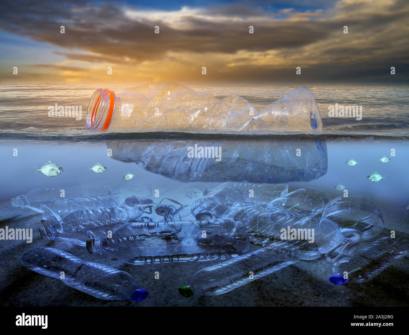 Rifiuti di plastica sulla spiaggia, mare, concetto di natura e tutela dell'ambiente Foto Stock