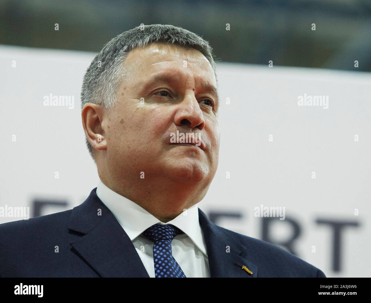 Kiev, Ucraina. 08 ott 2019. Ministro dell Interno,, Arsen Avakov durante la mostra.esposizione internazionale specializzata delle armi, militari e di sicurezza significa armi e sicurezza 2019, la mostra avrà luogo dal 08 al 11 ottobre 2019. Credito: SOPA Immagini limitata/Alamy Live News Foto Stock