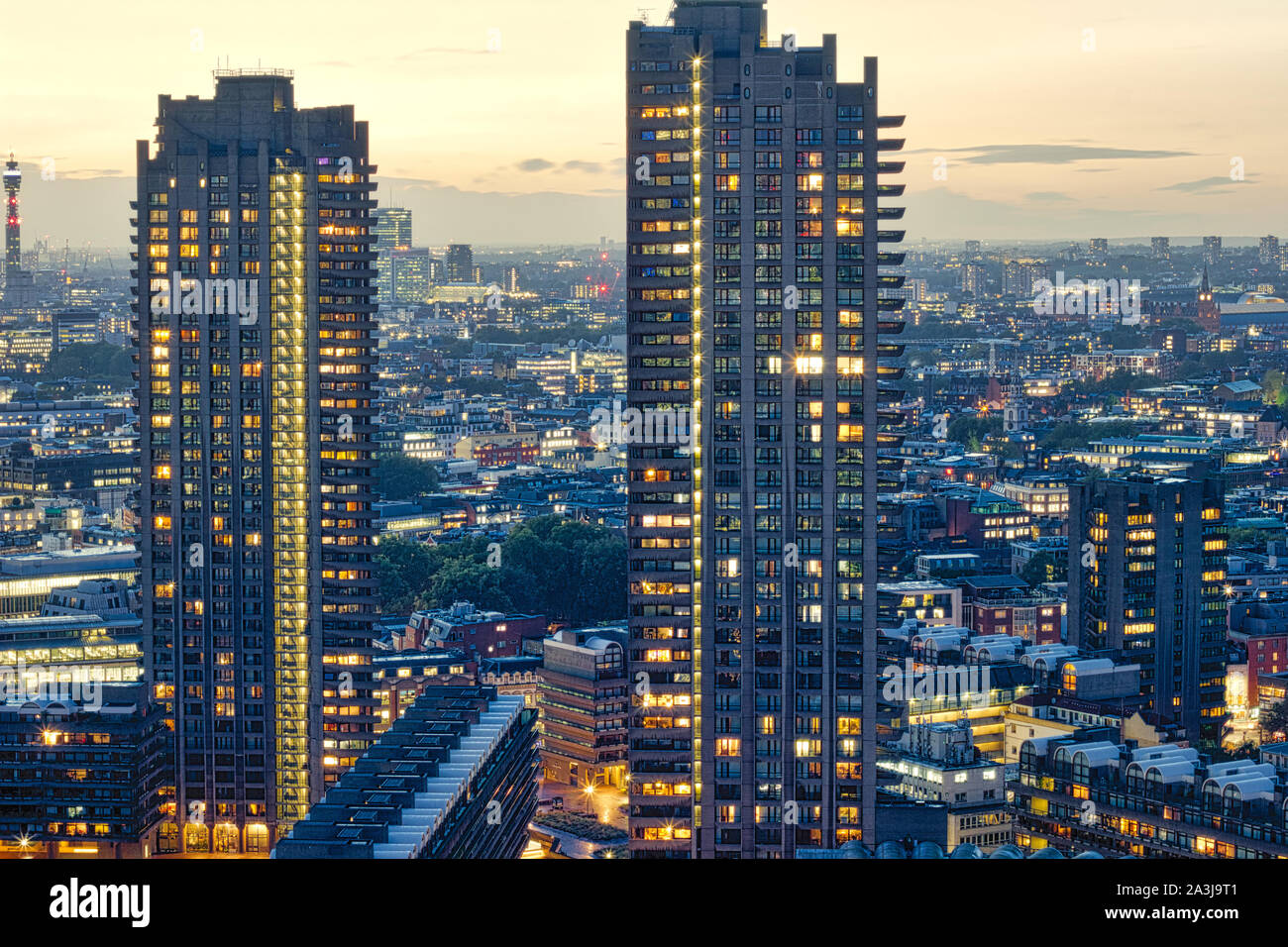 Londra dall'alto vista dalla sommità di Londra in autunno tramonto, Greater London, England, Regno Unito Regno Unito 2019 Foto Stock