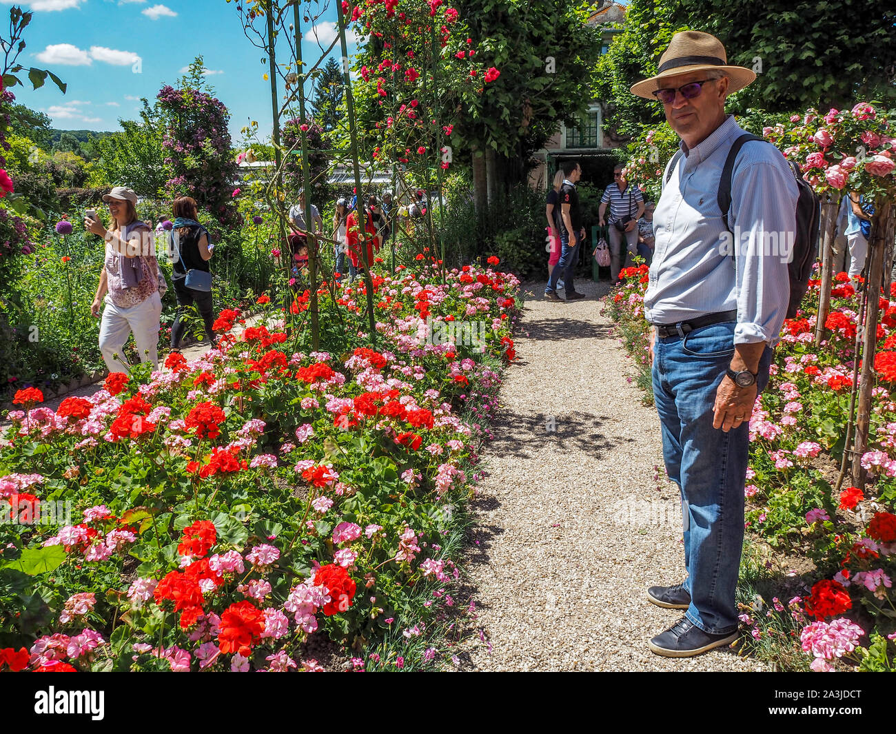 Turisti che si godono di Monet Giardino a Giverny Foto Stock