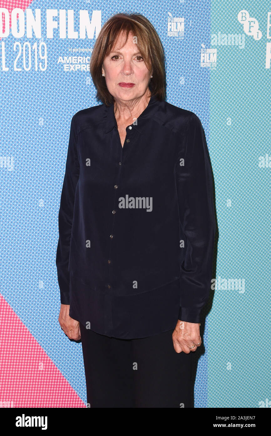 Londra, Regno Unito. 08 ott 2019. Londra, Regno Unito. Ottobre 08, 2019: Penelope Wilton arrivando per "eterna bellezza' di screening come parte del London Film Festival 2019 a NFT South Bank di Londra. Immagine: Steve Vas/Featureflash Credito: Paul Smith/Alamy Live News Foto Stock